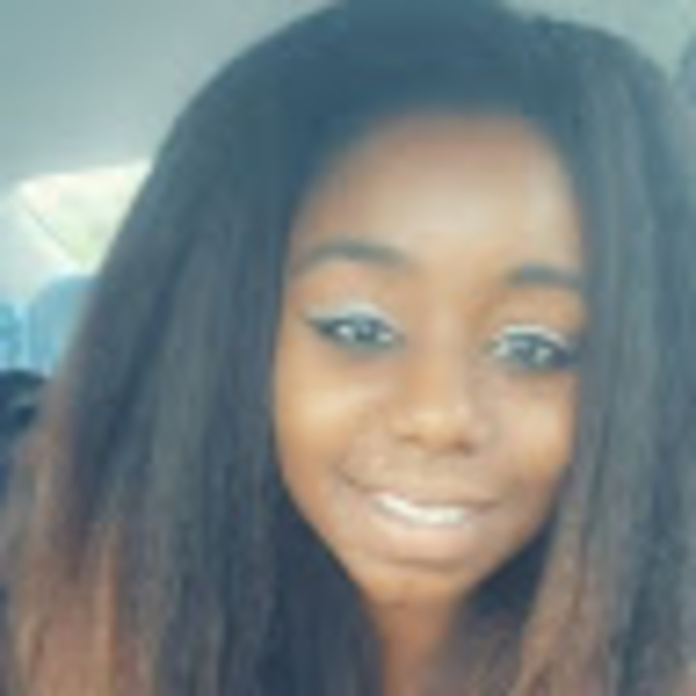 Meet your Posher, Lavinia
